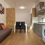 Eclectic Space Two * Pádua