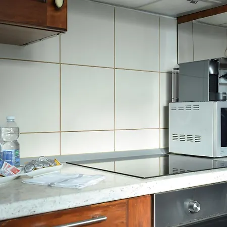 Eclectic Space Two Lejlighed