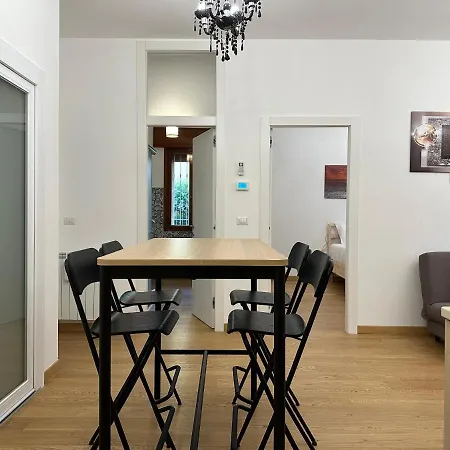 Apartment Eclectic Space Two *